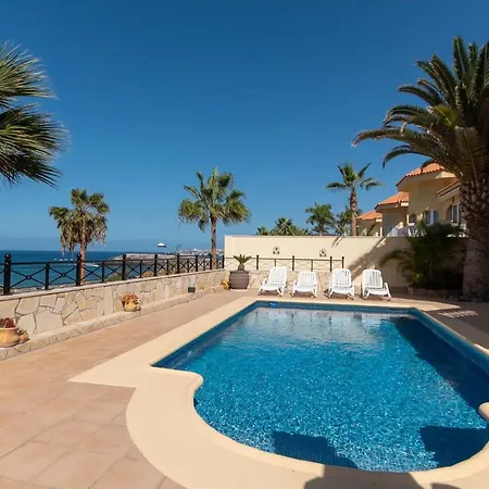 Parque Tropical 5 - Three Bed Villa