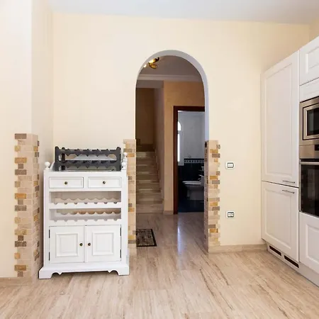 Parque Tropical 5 - Three Bed Villa *