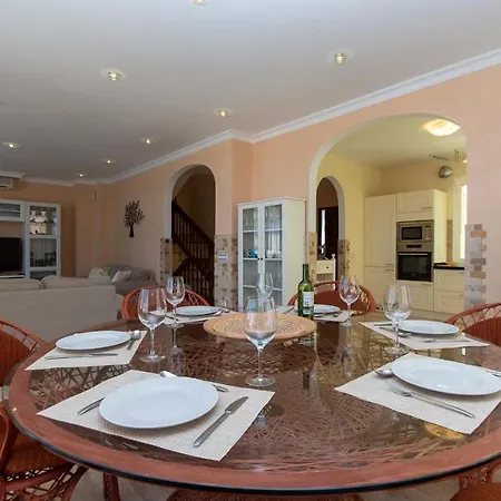 Parque Tropical 5 - Three Bed Villa