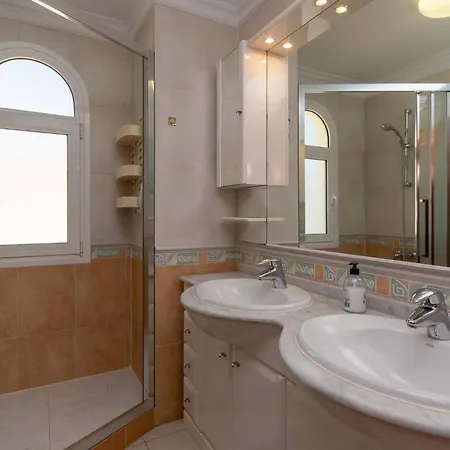 Villa Parque Tropical 5 - Three Bed