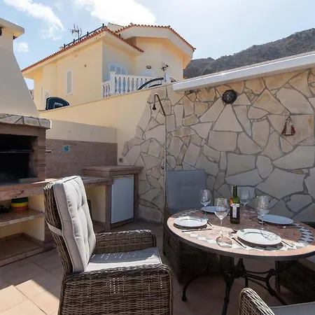 Parque Tropical 5 - Three Bed Arona (Tenerife)