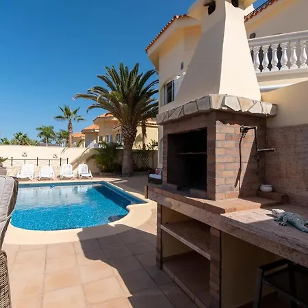 Parque Tropical 5 - Three Bed Villa