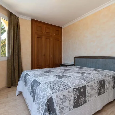 Villa Parque Tropical 5 - Three Bed Arona (Tenerife)
